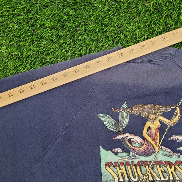 Vintage Shuckers Seafood Bar Sweatshirt XL 23x26 Faded USA - Picture 6 of 16